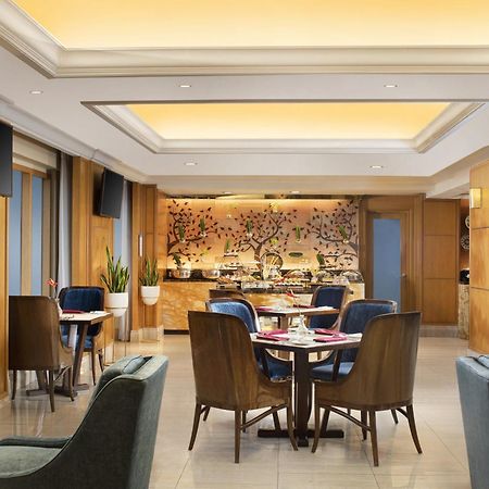 Hotel Ciputra Jakarta Managed By Swiss-Belhotel International Екстер'єр фото