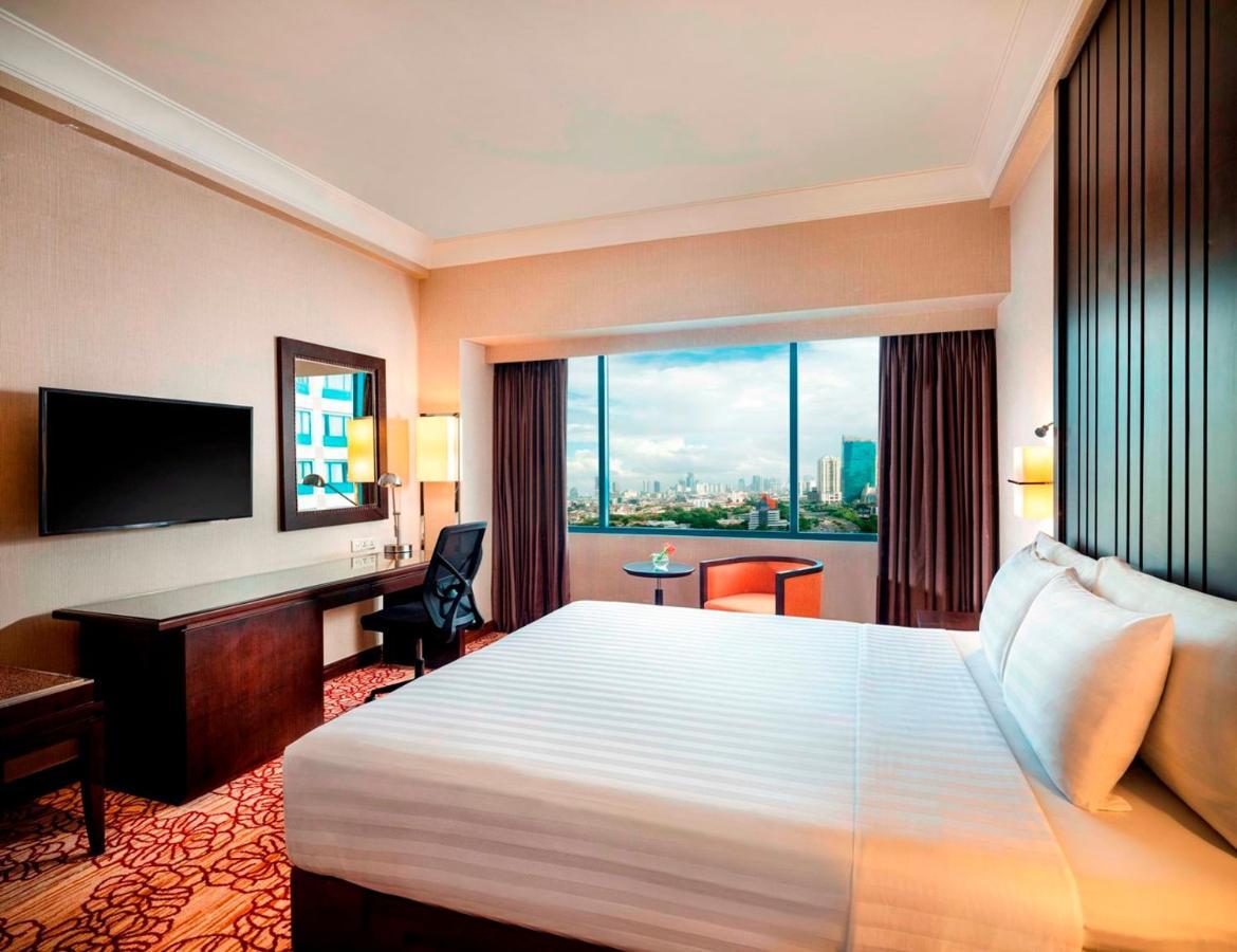 Hotel Ciputra Jakarta Managed By Swiss-Belhotel International Екстер'єр фото