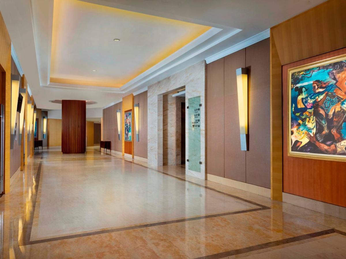 Hotel Ciputra Jakarta Managed By Swiss-Belhotel International Екстер'єр фото