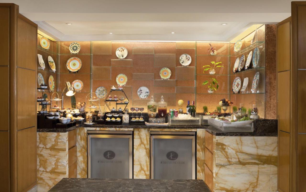 Hotel Ciputra Jakarta Managed By Swiss-Belhotel International Екстер'єр фото