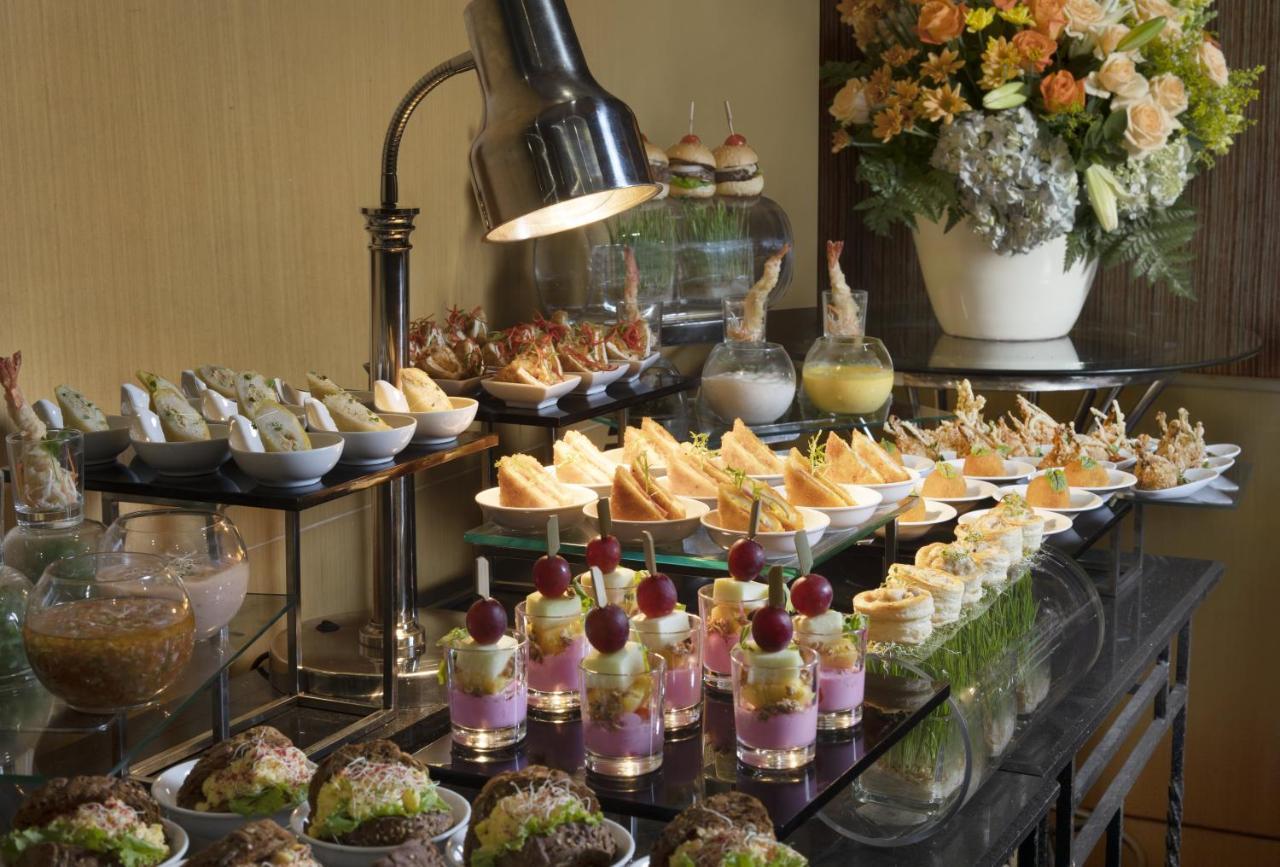Hotel Ciputra Jakarta Managed By Swiss-Belhotel International Екстер'єр фото