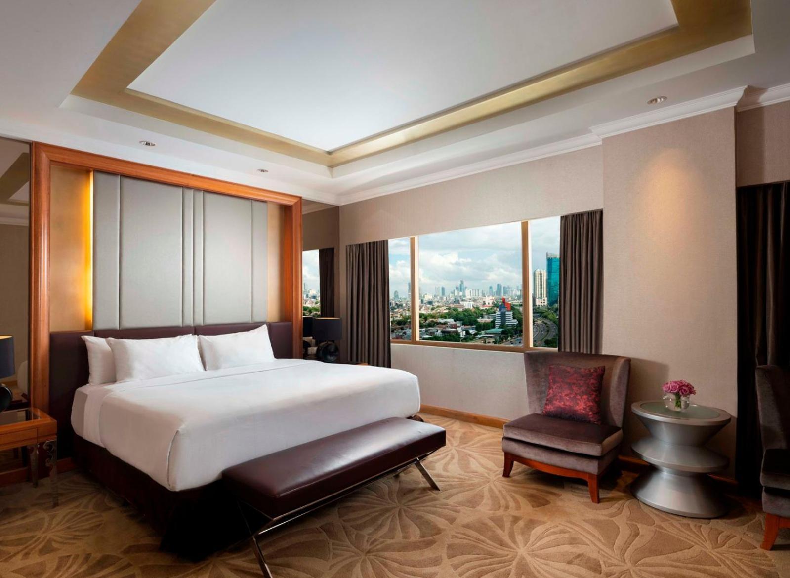 Hotel Ciputra Jakarta Managed By Swiss-Belhotel International Екстер'єр фото
